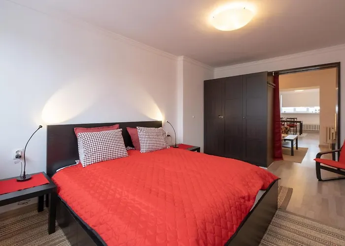 Lz Spacious One Bedroom In Centre By Flat Mаnager דירה