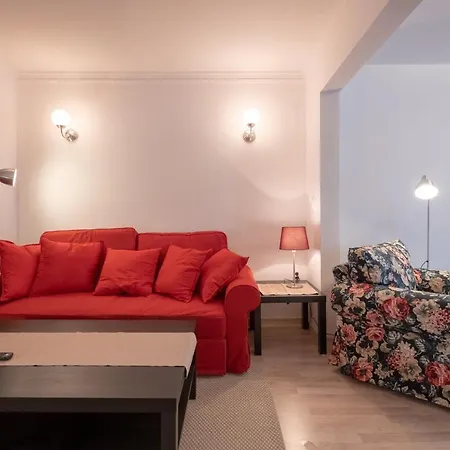 Апартамент Lz Spacious One Bedroom In Centre By Flat Mаnager