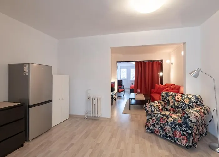 Lz Spacious One Bedroom In Centre By Flat Mаnager